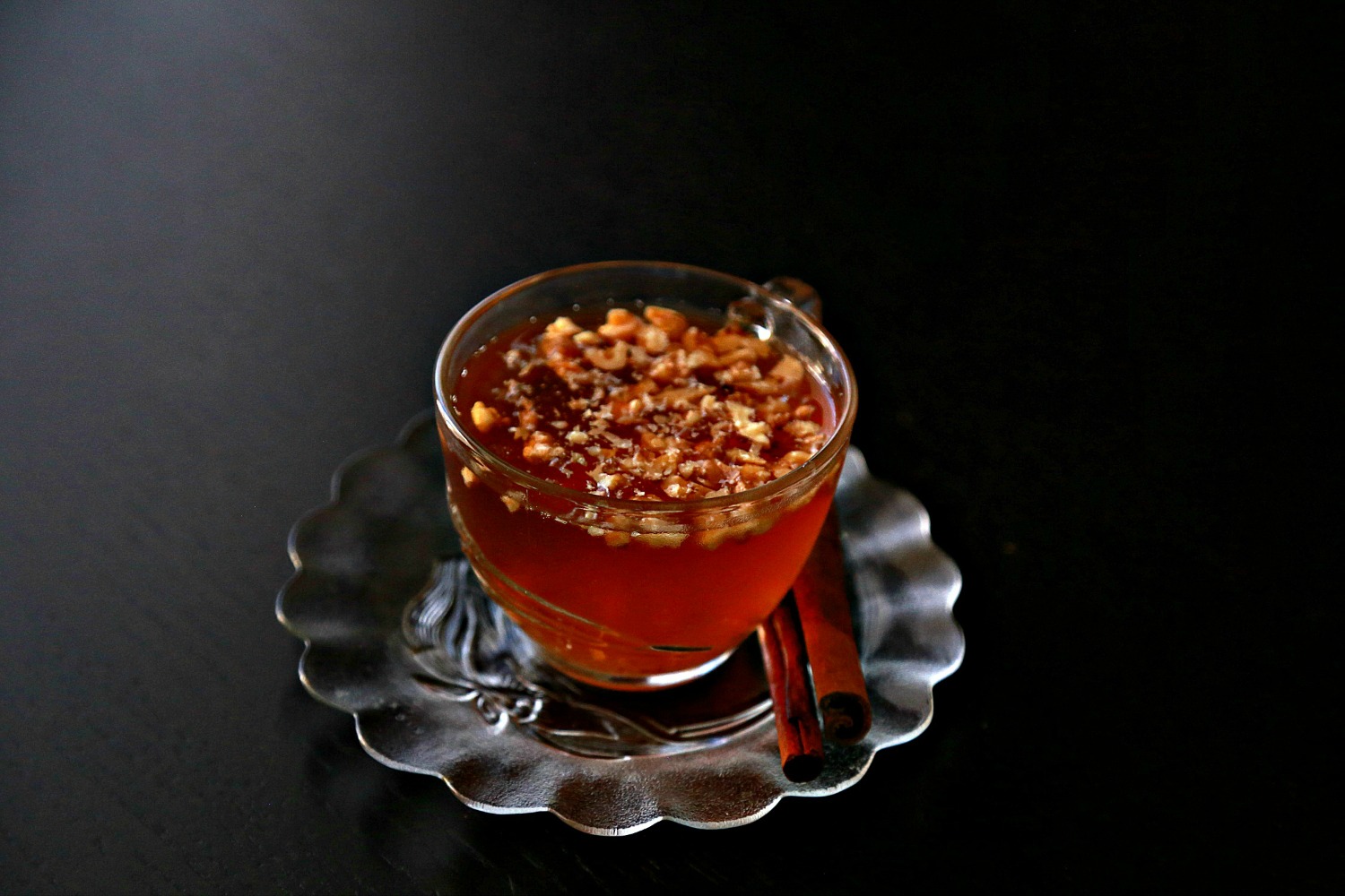 cinnmaon-tea-with-walnut-2-edited-.jpg
